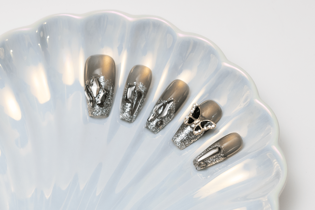 “Black Monarch” Press on Nails set